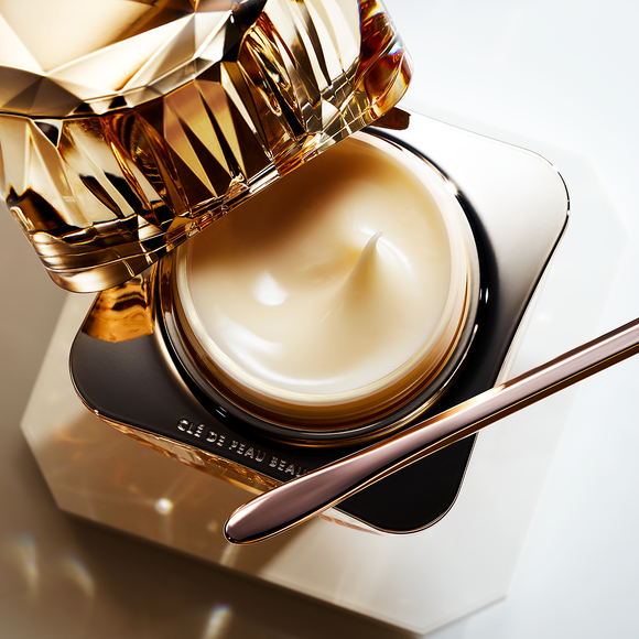 clé de peau beauté LA CRÈME